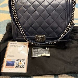 CHANEL Navy Quilted Calfskin MEDIUM boy bag